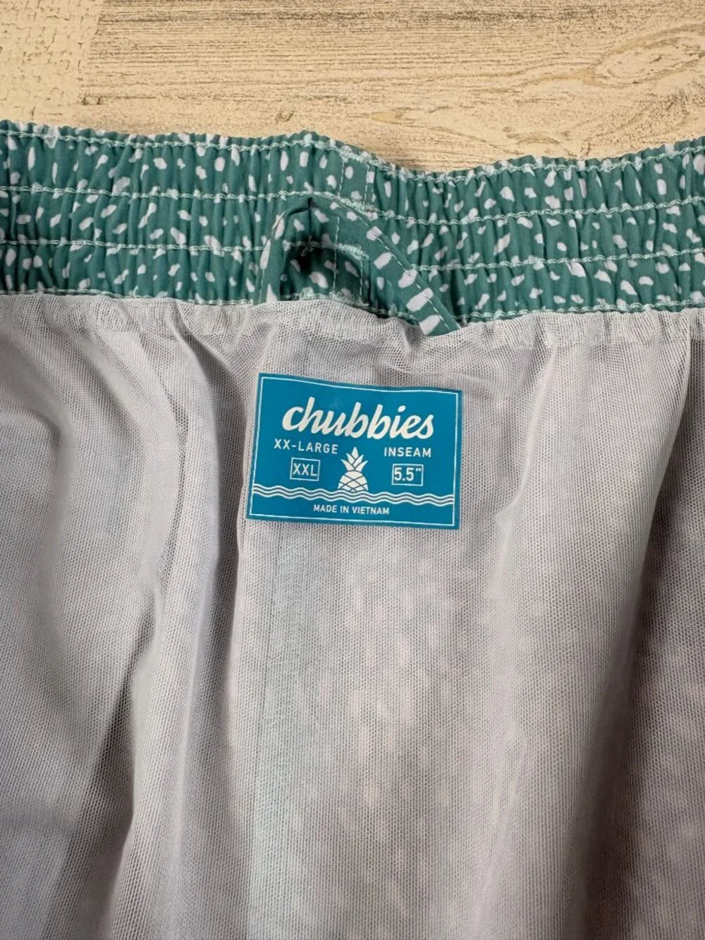 NWT Chubbies Men's Size XXL The Whale Sharks Swim Trunks 5.5
